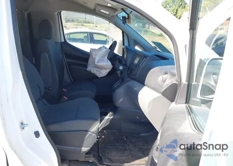 2017 Nissan Nv200 2.5S/2.5Sv z USA, uszkodzony, nr VIN 3N6CM0KN0HK703111